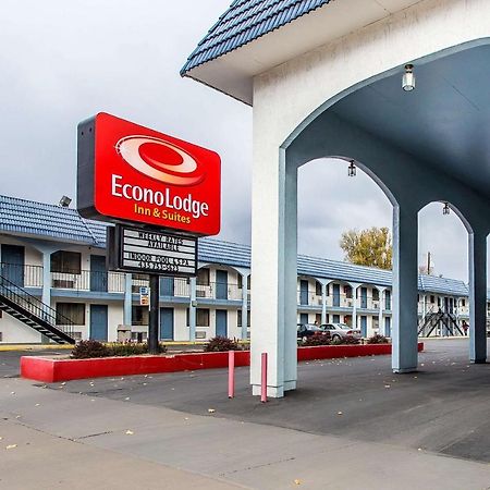 Econo Lodge Inn & Suites Logan Εξωτερικό φωτογραφία