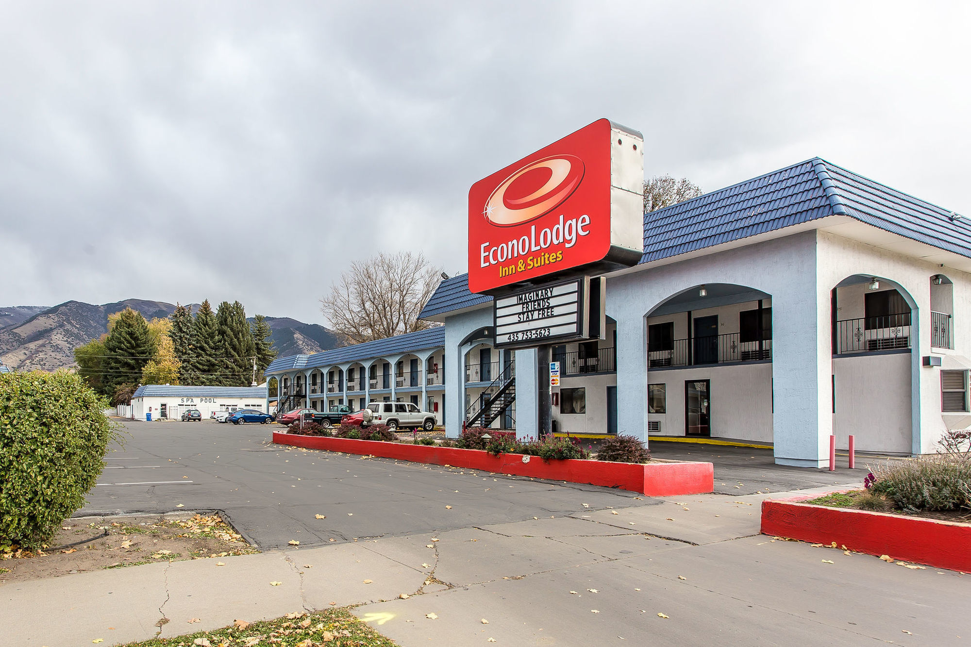 Econo Lodge Inn & Suites Logan Εξωτερικό φωτογραφία